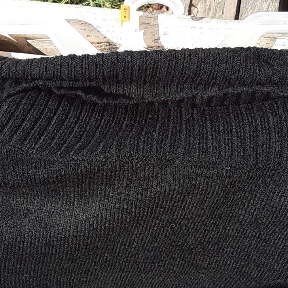 Sweater - Picture 3 of 3